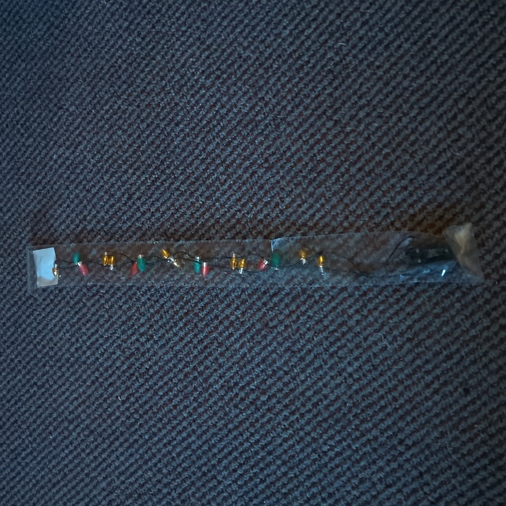 🎄 Christmas lights necklace
